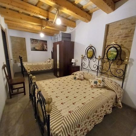 Casa Borgo Fonte Villa Castelleone di Suasa Exterior photo
